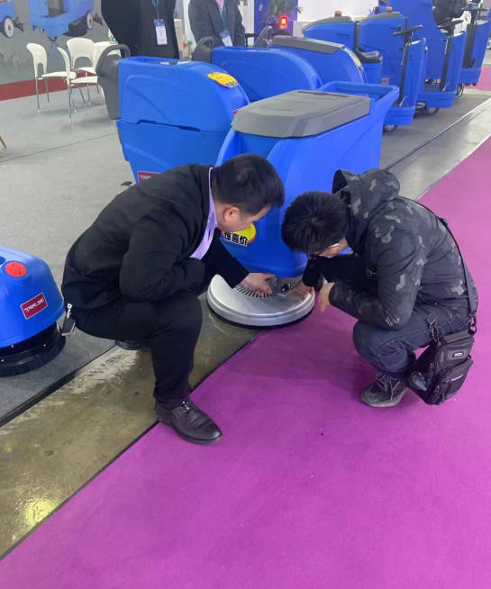 合川小型电动洗地机是否适合用于环卫保洁